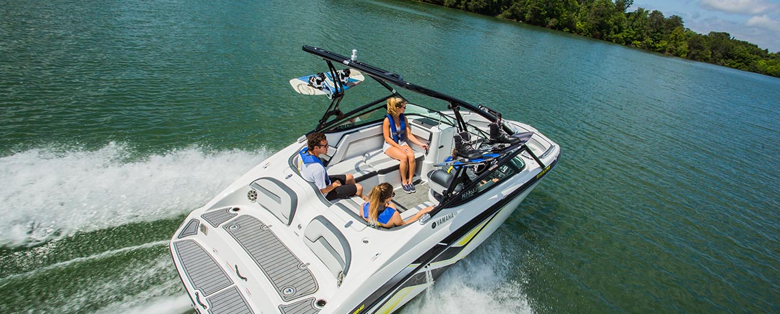 Buy Premier Yamaha Boats at KM Cycle & Marine